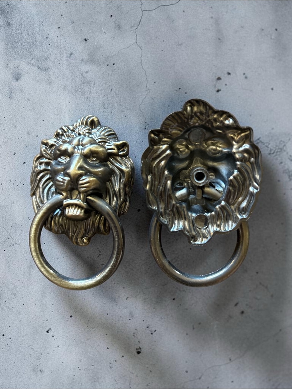 Pack of 12 Decorative Lion Head Cabinet/Drawer Pulls